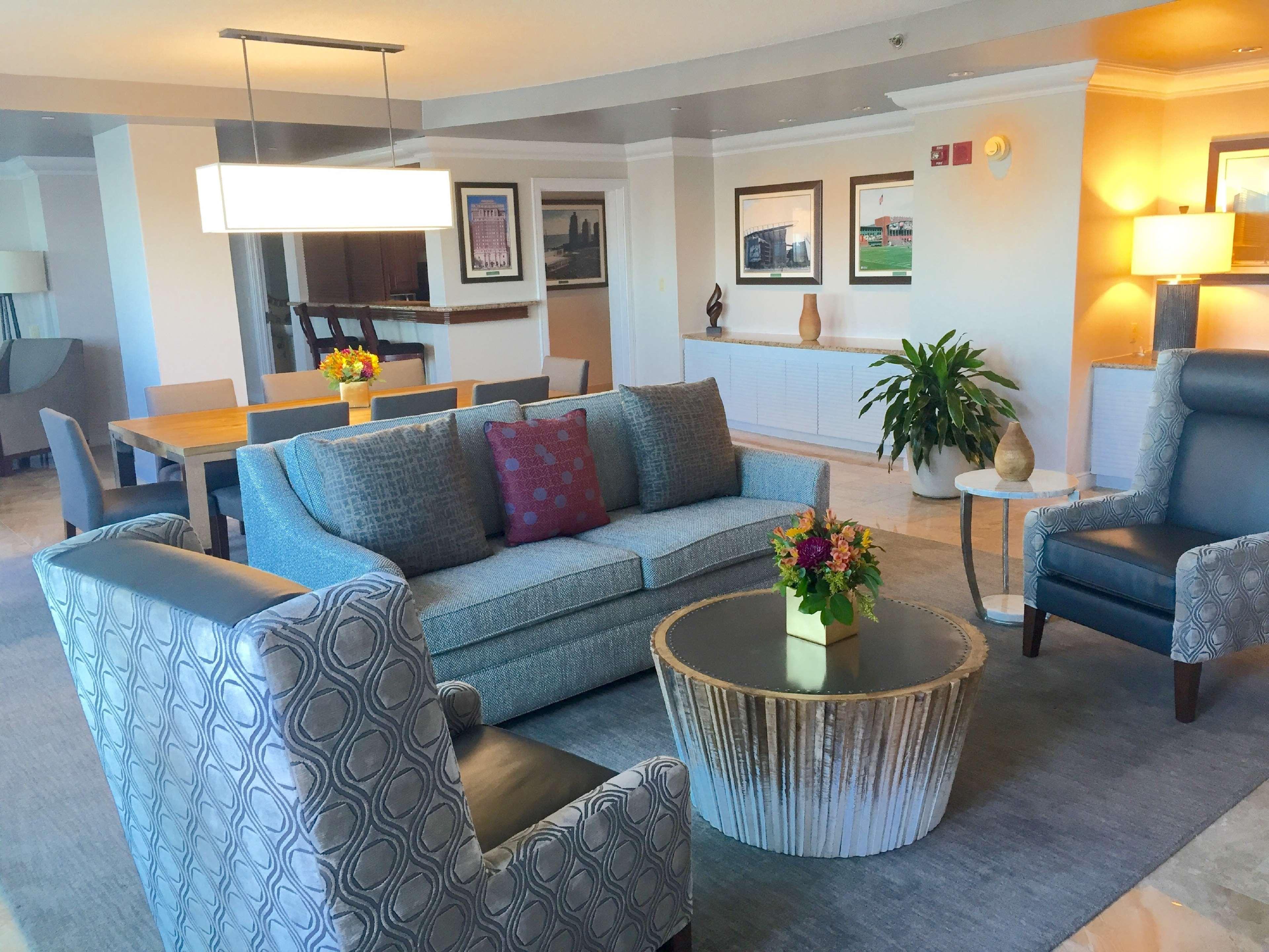 מלון Hilton Philadelphia At Penn'S Landing מראה חיצוני תמונה