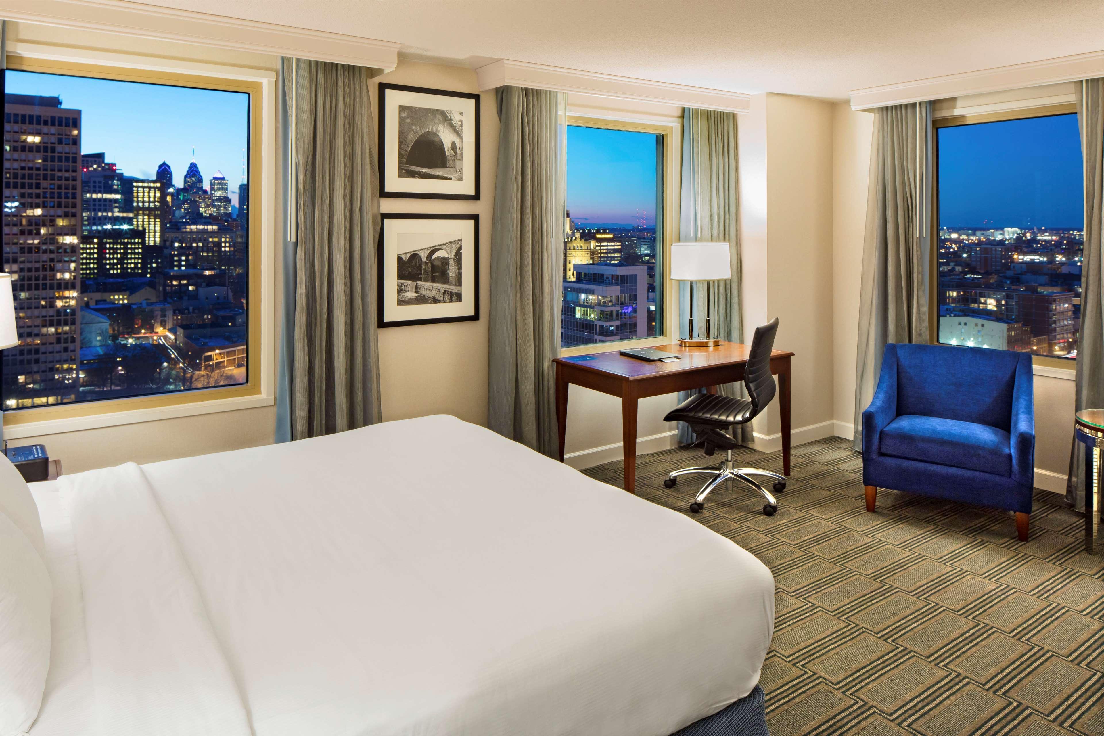 מלון Hilton Philadelphia At Penn'S Landing חדר תמונה
