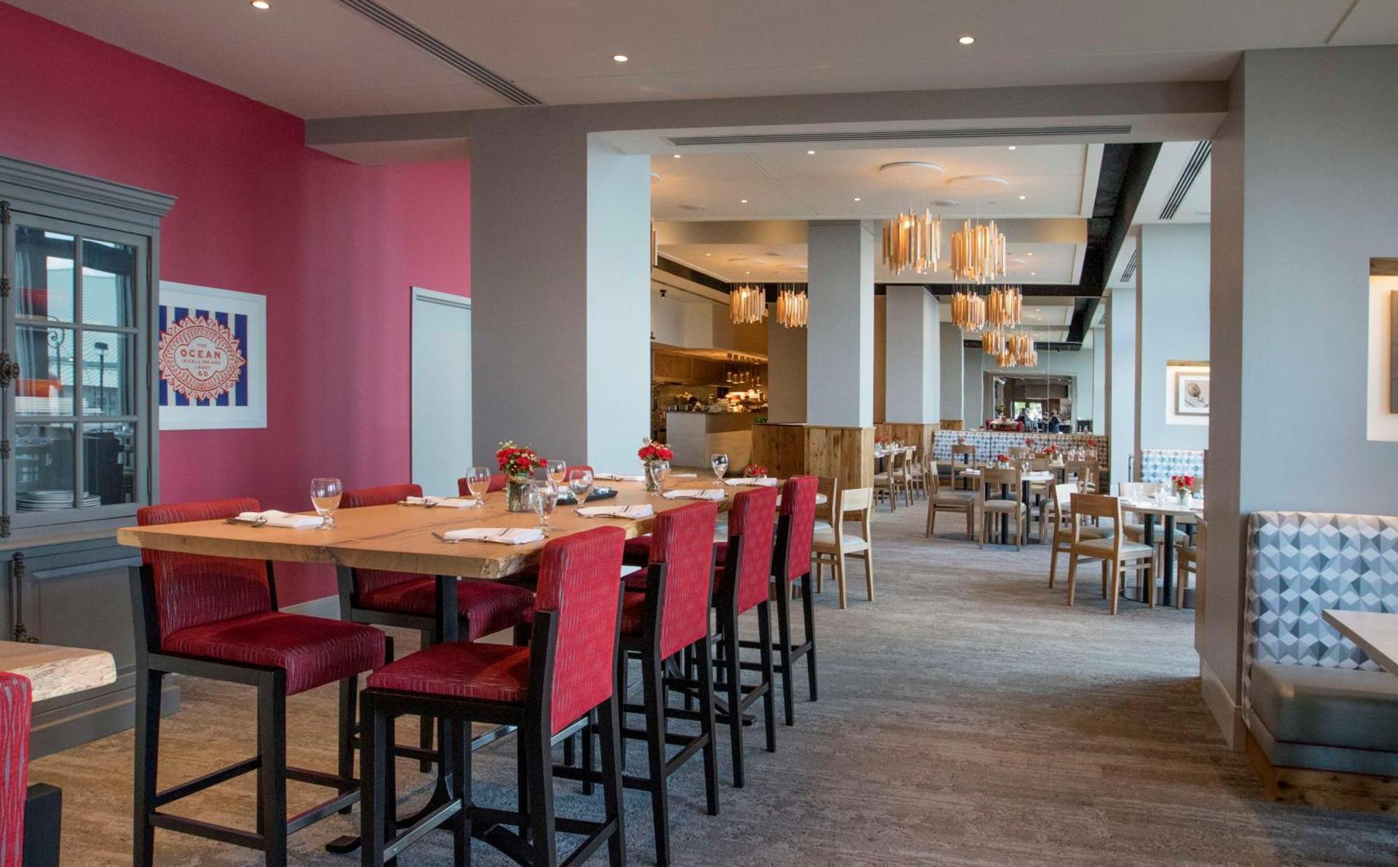 מלון Hilton Philadelphia At Penn'S Landing מראה חיצוני תמונה